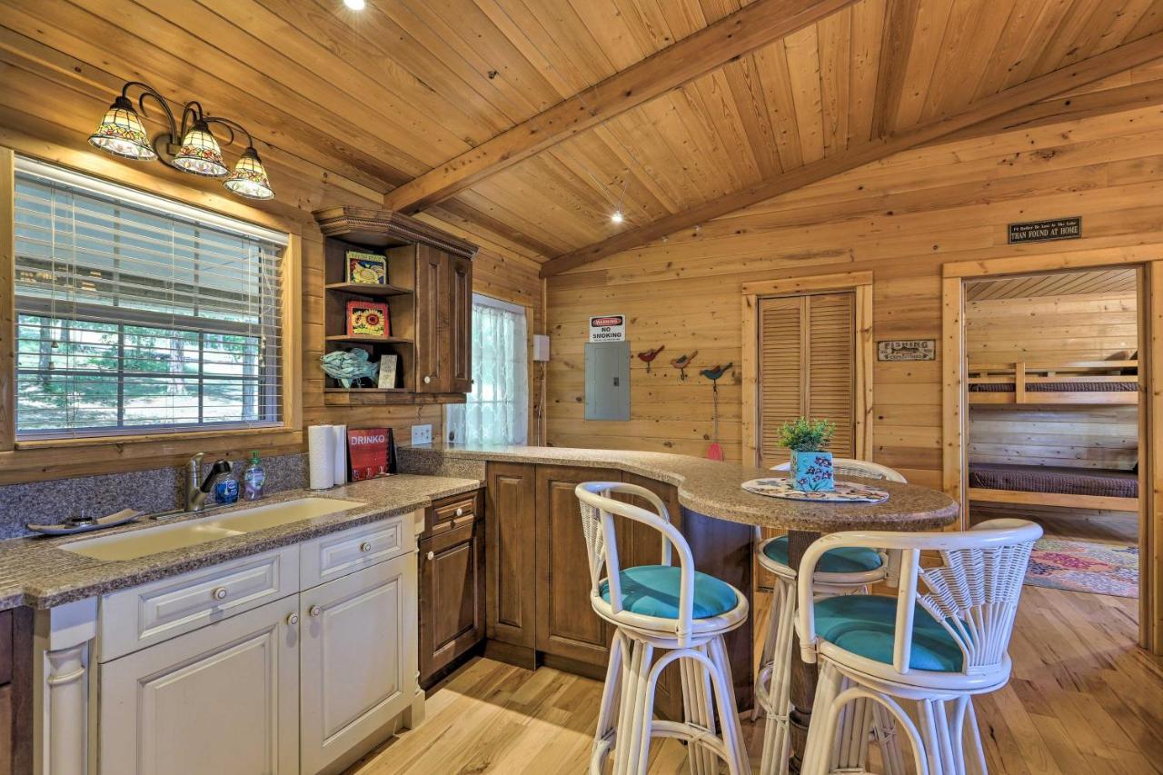 House With Dock And Slide Situated On Lake Sinclair! Sparta المظهر الخارجي الصورة